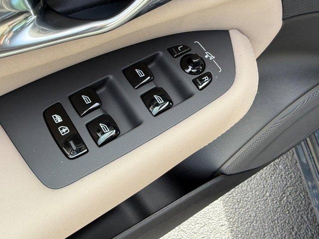 new 2025 Volvo XC90 car, priced at $60,845