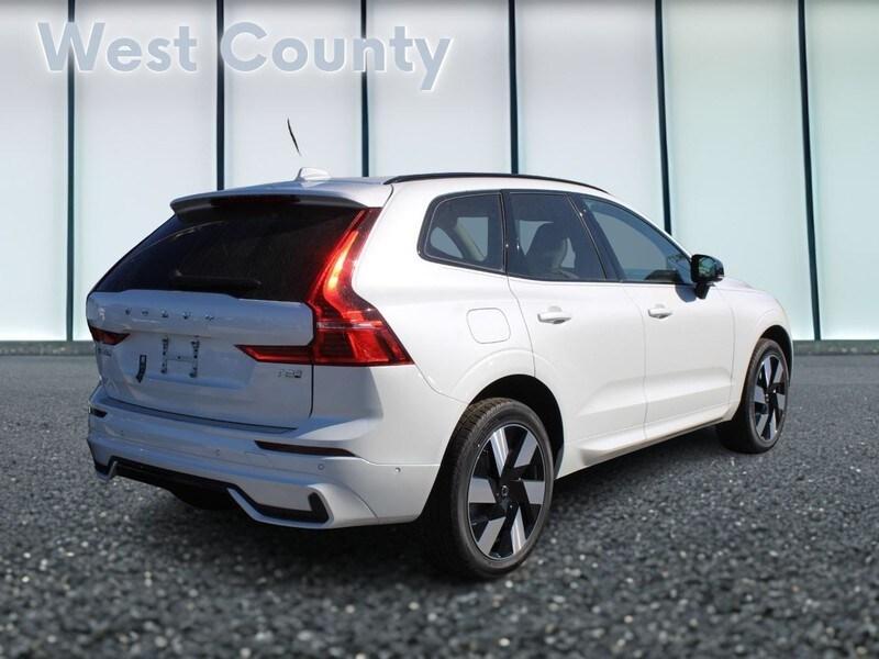 new 2025 Volvo XC60 Plug-In Hybrid car, priced at $66,235