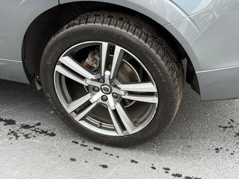 used 2021 Volvo XC60 car, priced at $21,984