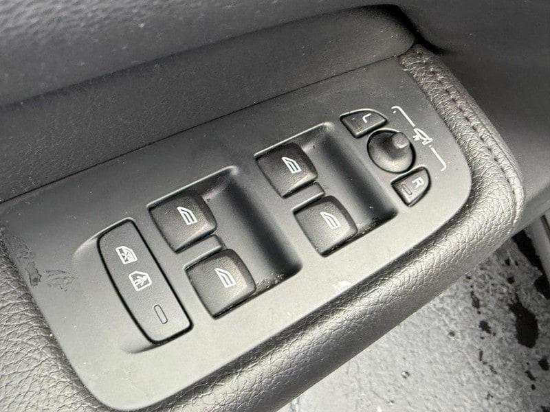 used 2021 Volvo XC60 car, priced at $21,984