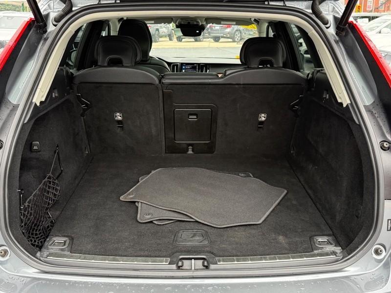 used 2021 Volvo XC60 car, priced at $21,984