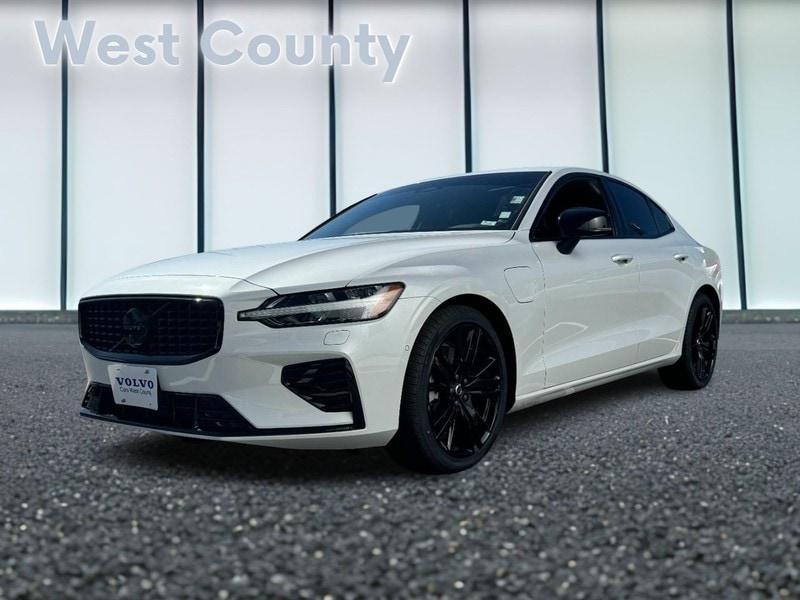used 2023 Volvo S60 Recharge Plug-In Hybrid car, priced at $40,000