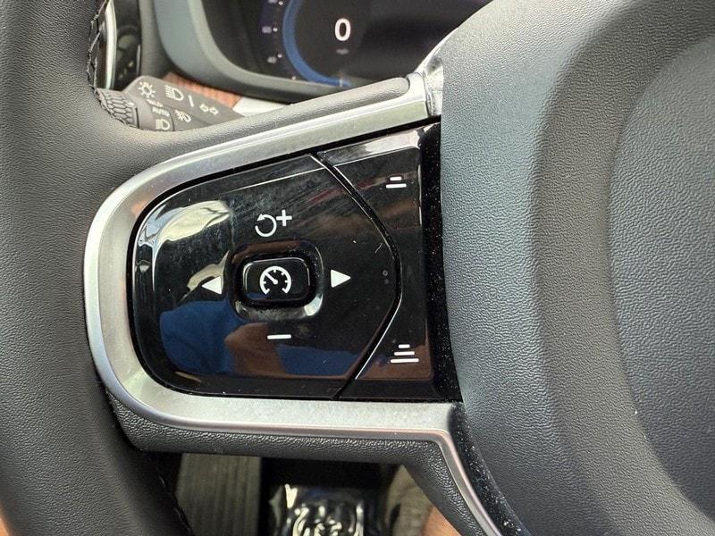 used 2023 Volvo XC60 car, priced at $40,822