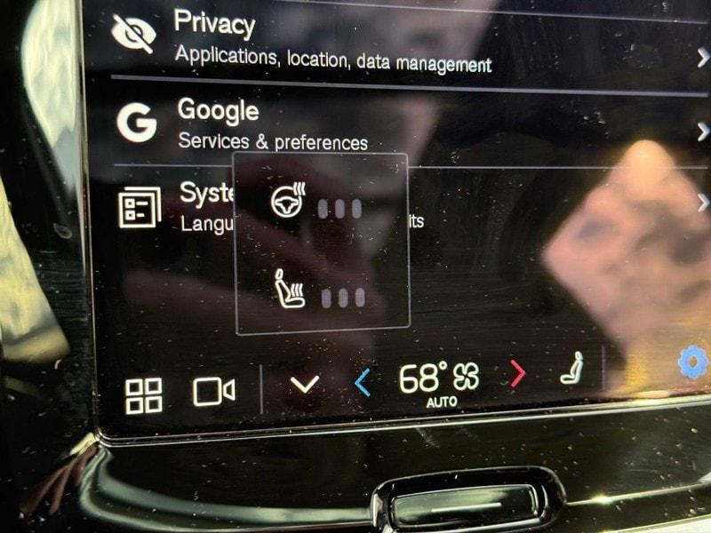 new 2025 Volvo V60 Cross Country car, priced at $46,525