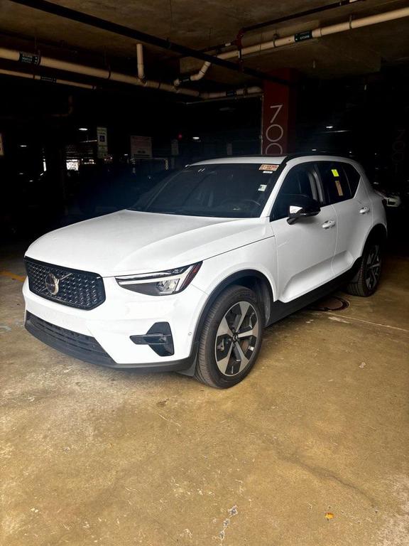 used 2025 Volvo XC40 car, priced at $35,500