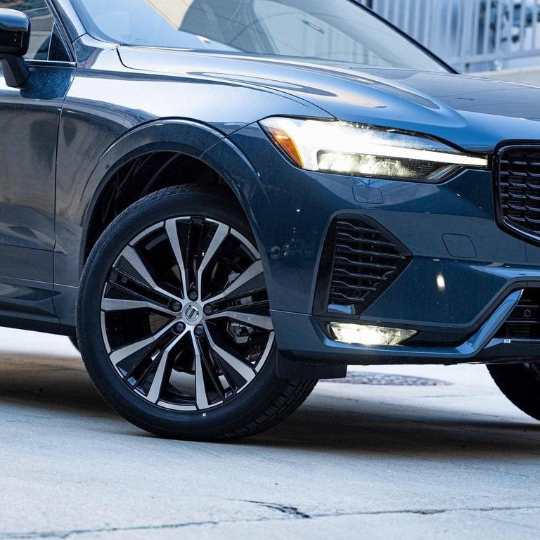 new 2025 Volvo XC60 car, priced at $51,036