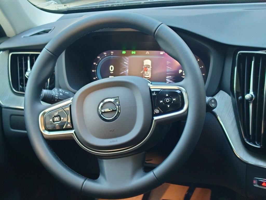 new 2025 Volvo XC60 car, priced at $51,036