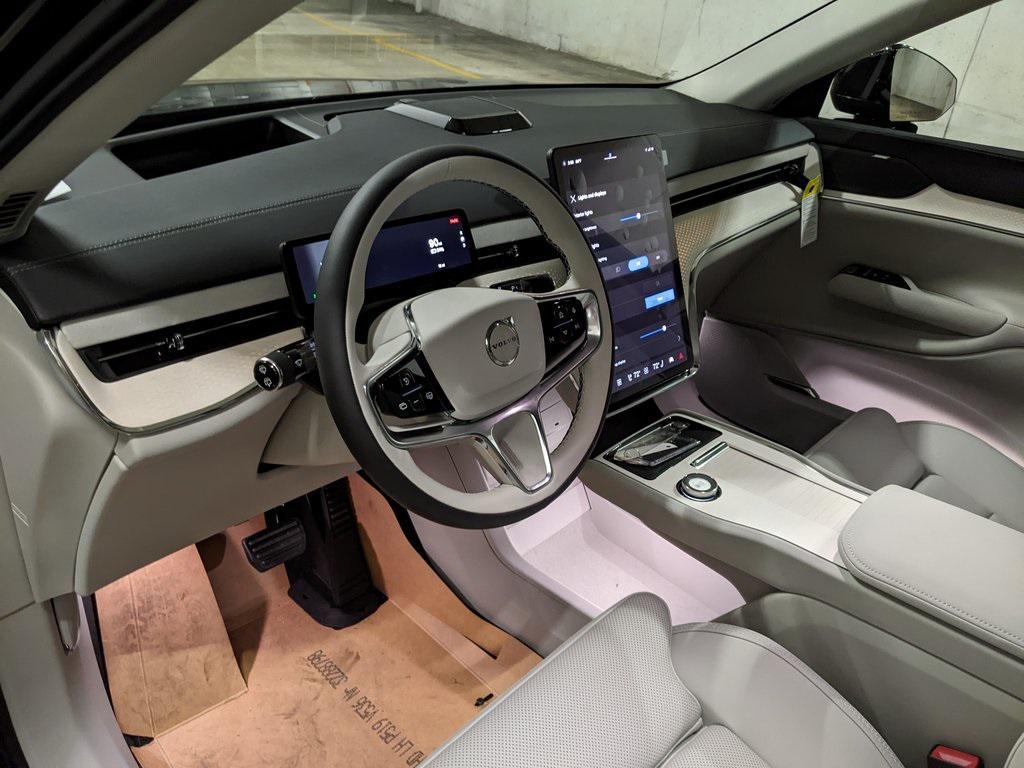 new 2025 Volvo EX90 car, priced at $87,940