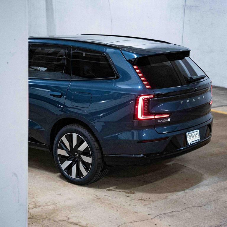 new 2025 Volvo EX90 car, priced at $87,940