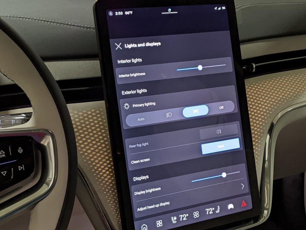 new 2025 Volvo EX90 car, priced at $87,940