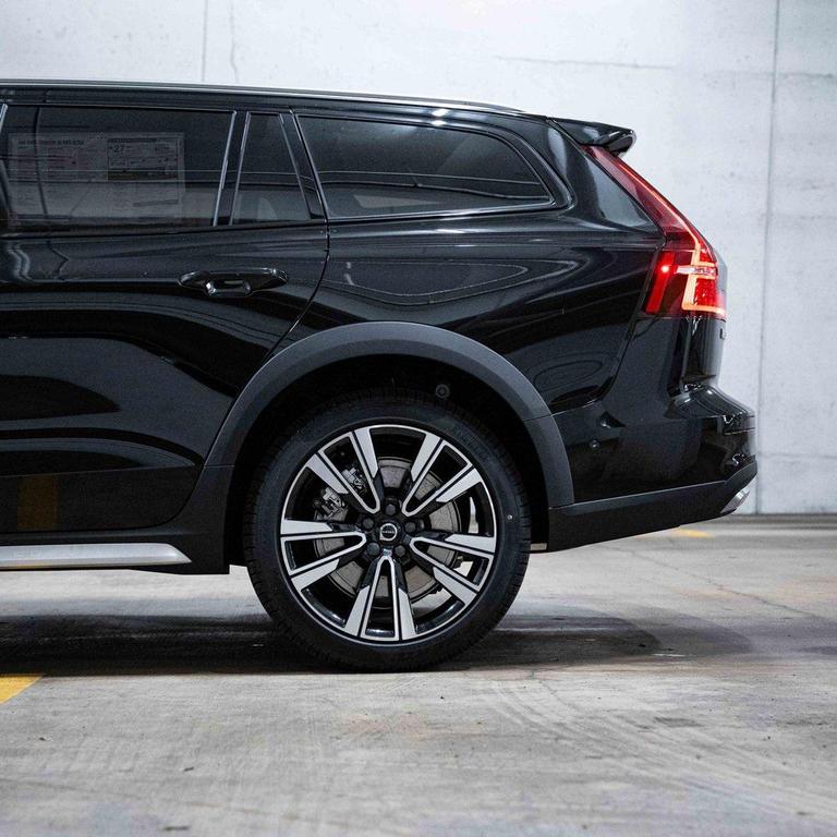 new 2025 Volvo V60 Cross Country car, priced at $61,755