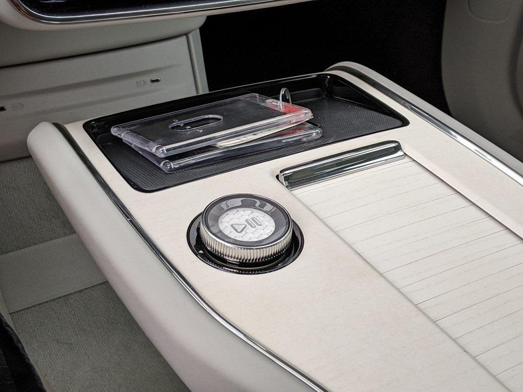 new 2025 Volvo EX90 car, priced at $86,290