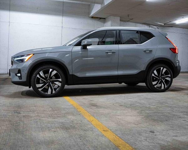 new 2025 Volvo XC40 car, priced at $51,765