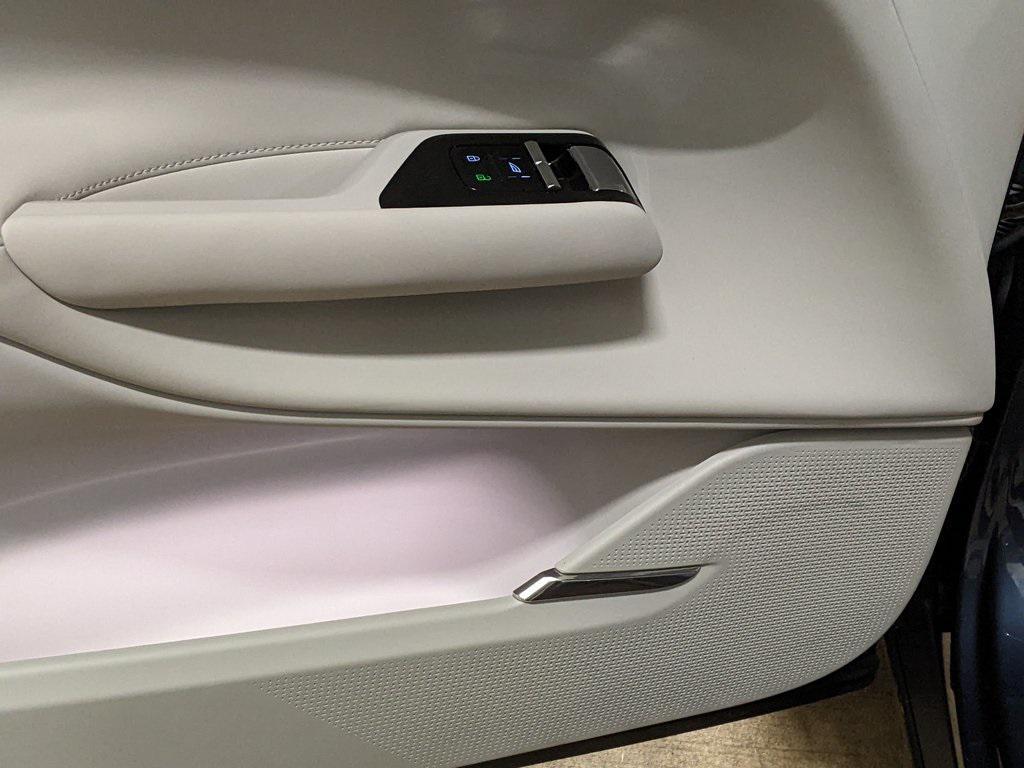 new 2025 Volvo EX90 car, priced at $79,530