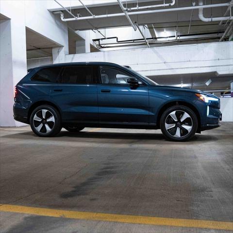 new 2025 Volvo EX90 car, priced at $81,290