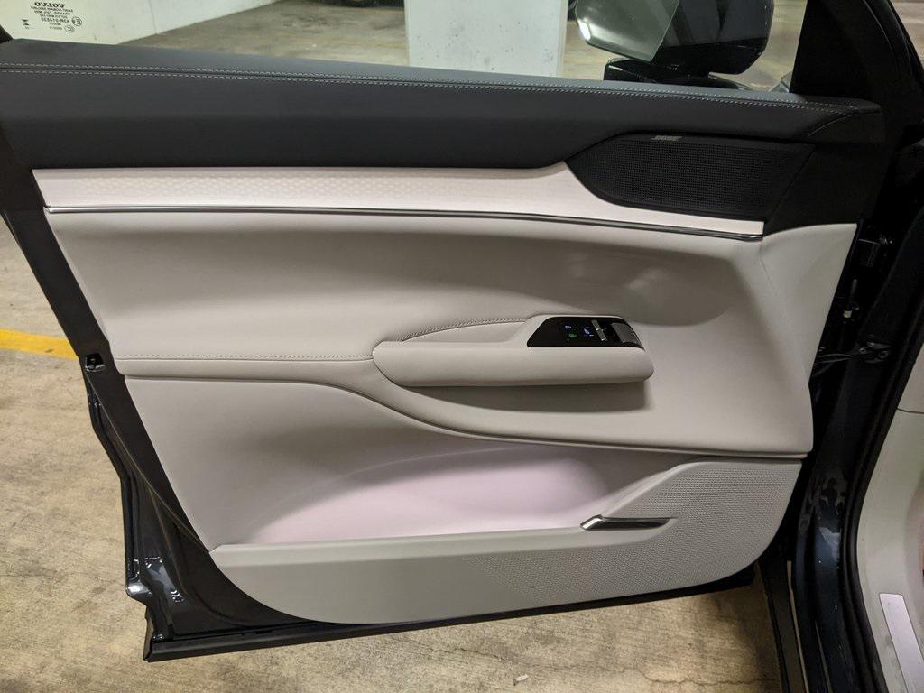 new 2025 Volvo EX90 car, priced at $79,530