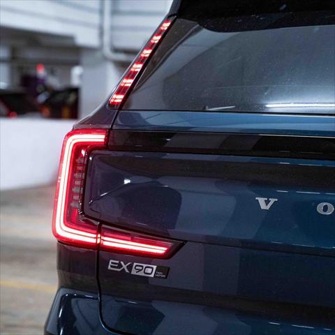 new 2025 Volvo EX90 car, priced at $81,290