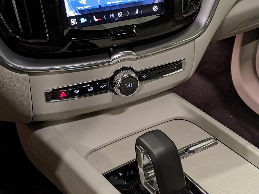 new 2025 Volvo XC60 Plug-In Hybrid car, priced at $55,234