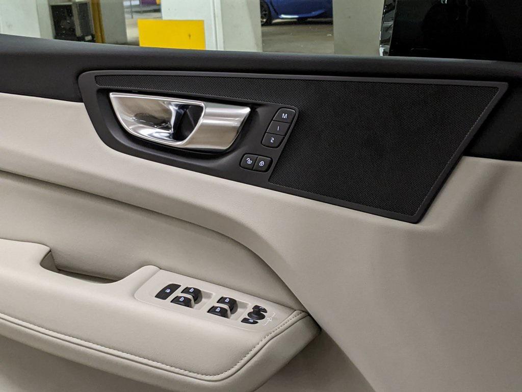 new 2025 Volvo XC60 Plug-In Hybrid car, priced at $55,234