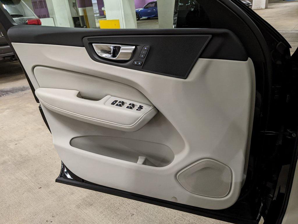 new 2025 Volvo XC60 Plug-In Hybrid car, priced at $55,234