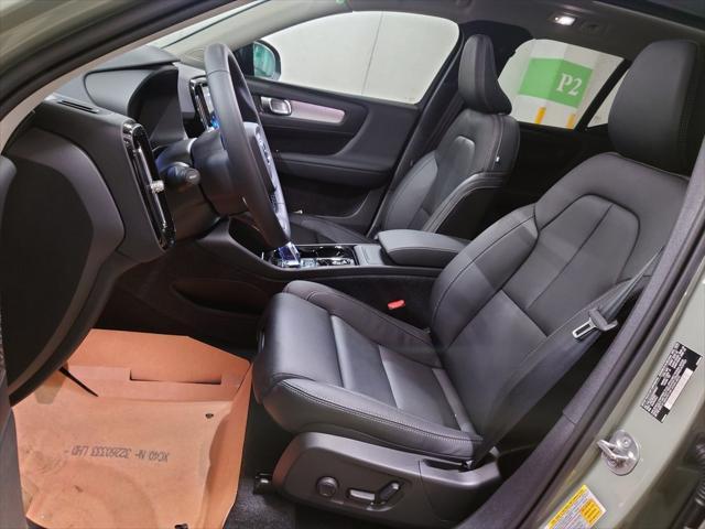 new 2025 Volvo XC40 car, priced at $51,565