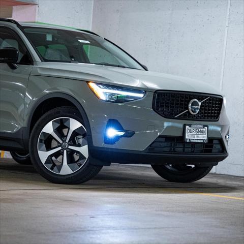 new 2025 Volvo XC40 car, priced at $48,315