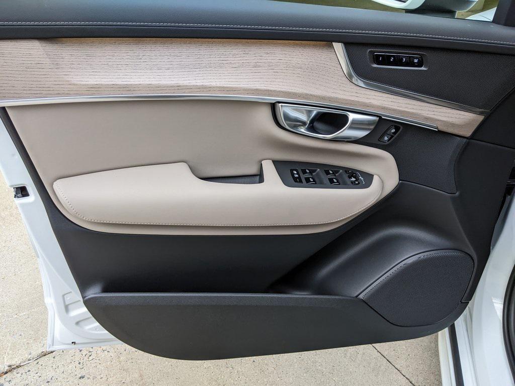 new 2026 Volvo XC90 car, priced at $62,345