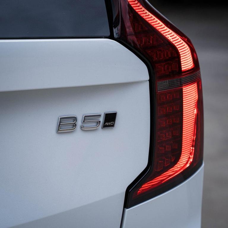 new 2026 Volvo XC90 car, priced at $62,345