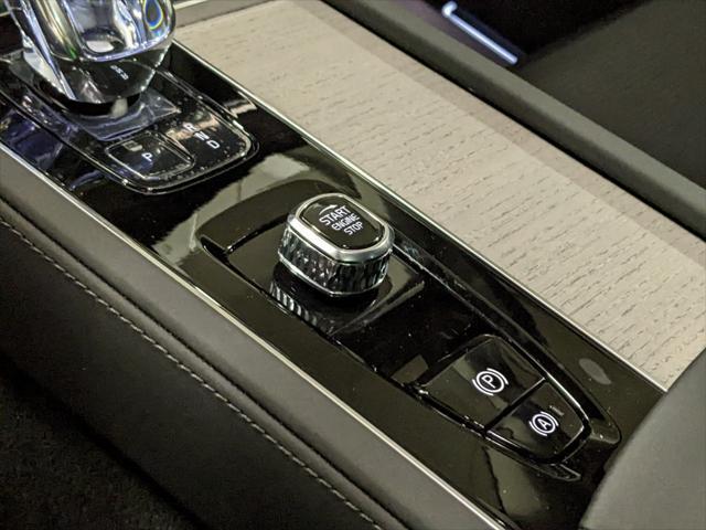 new 2025 Volvo XC90 car, priced at $74,555
