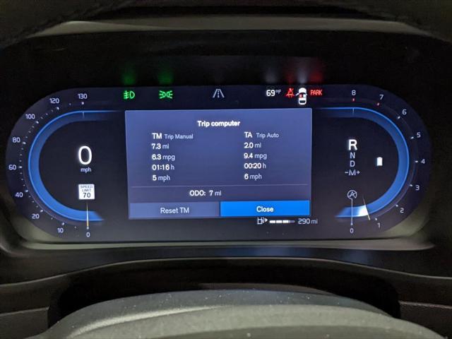 new 2025 Volvo XC40 car, priced at $52,780