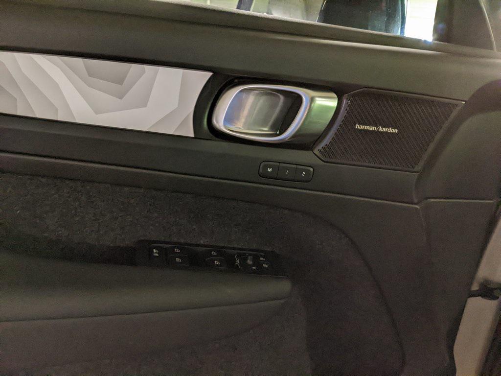 used 2023 Volvo XC40 Recharge Pure Electric car, priced at $39,000