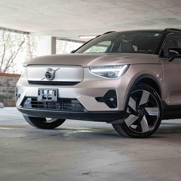 used 2023 Volvo XC40 Recharge Pure Electric car, priced at $39,000