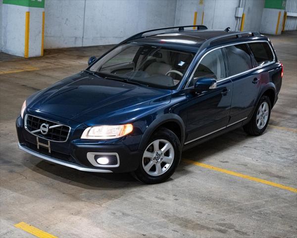 used 2013 Volvo XC70 car, priced at $17,999