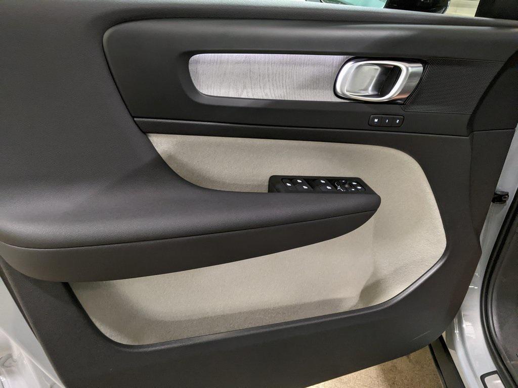 new 2026 Volvo XC40 car, priced at $50,150