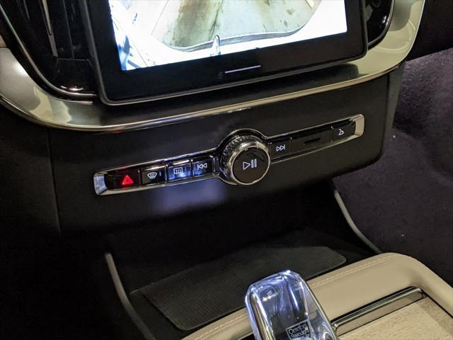 new 2025 Volvo XC90 Plug-In Hybrid car, priced at $78,805