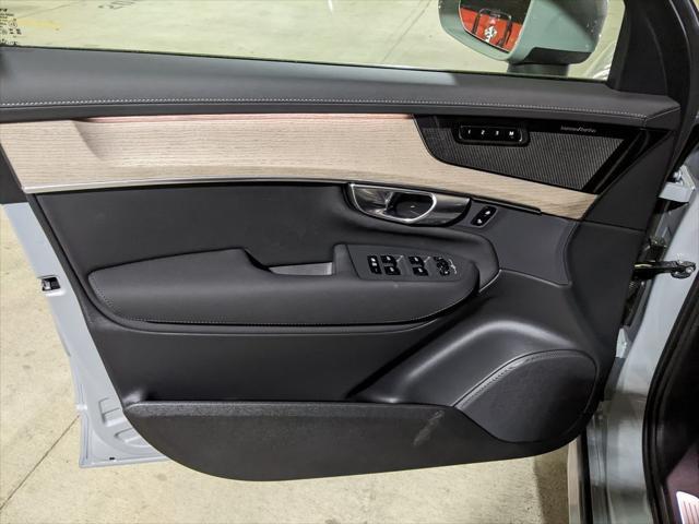new 2025 Volvo XC90 Plug-In Hybrid car, priced at $78,805