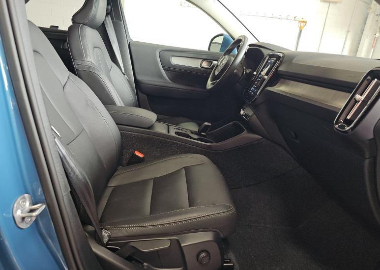 used 2025 Volvo XC40 car, priced at $31,901