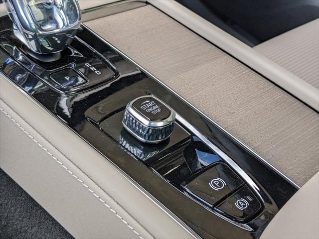 new 2025 Volvo XC90 Plug-In Hybrid car, priced at $88,695