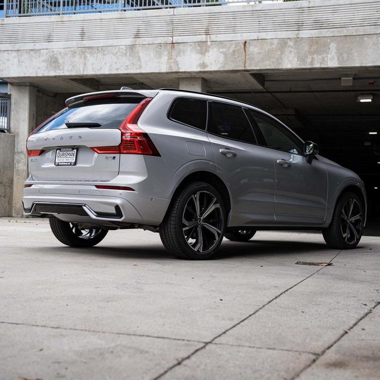 new 2025 Volvo XC60 car, priced at $59,836