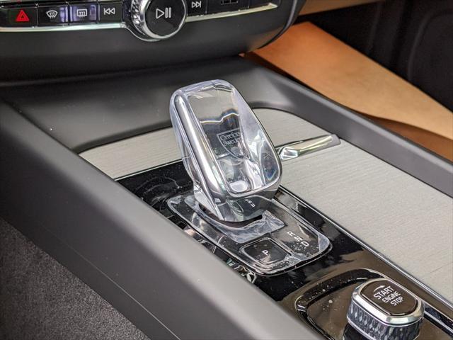 new 2025 Volvo XC60 car, priced at $61,785