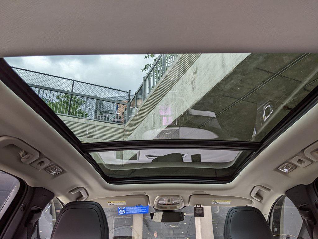 new 2025 Volvo XC60 car, priced at $59,836