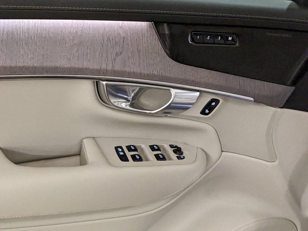 new 2026 Volvo XC90 car, priced at $76,075