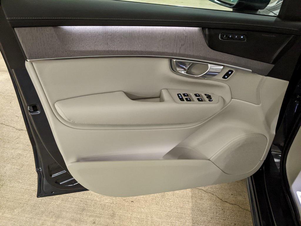 new 2026 Volvo XC90 car, priced at $76,075