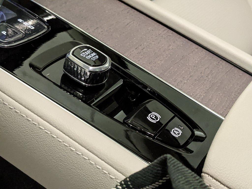 new 2026 Volvo XC90 car, priced at $76,075