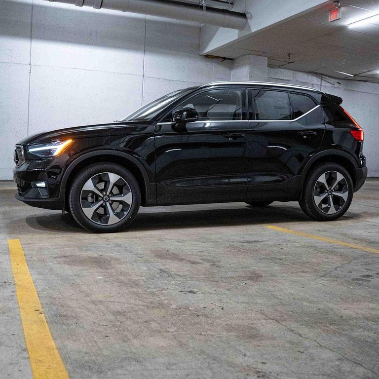 new 2025 Volvo XC40 car, priced at $47,136