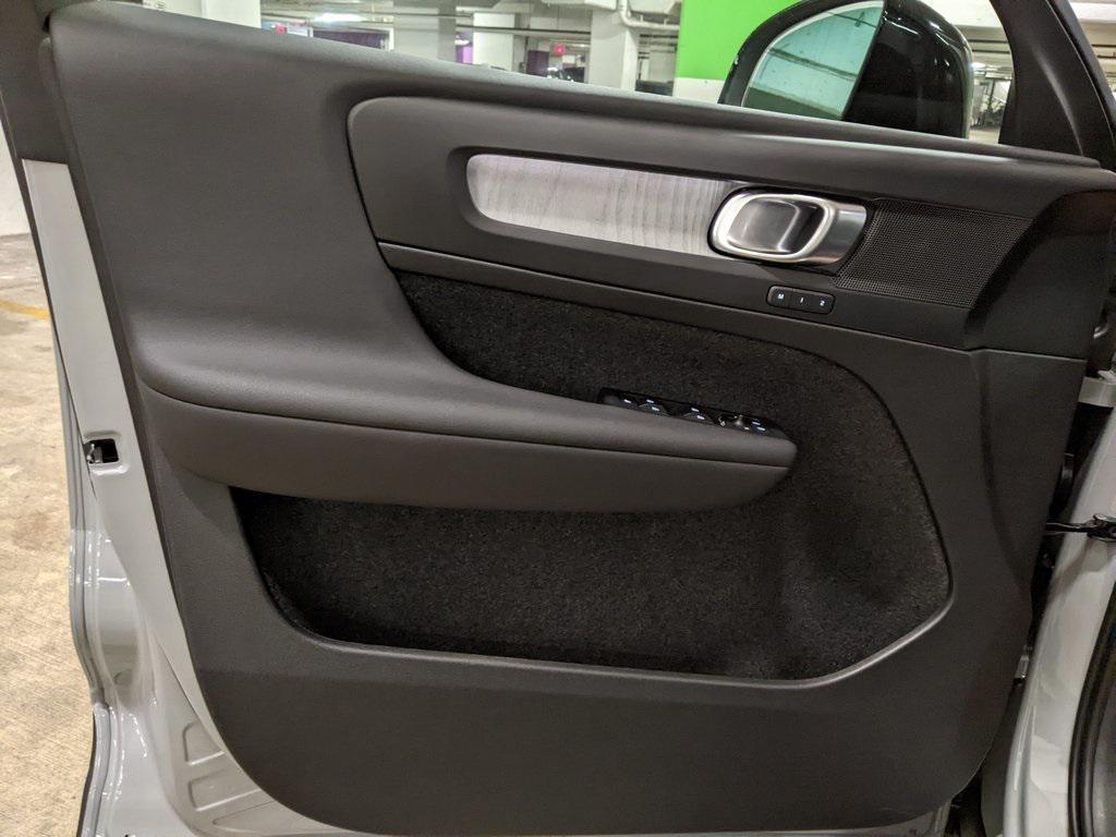 new 2026 Volvo XC40 car, priced at $50,150