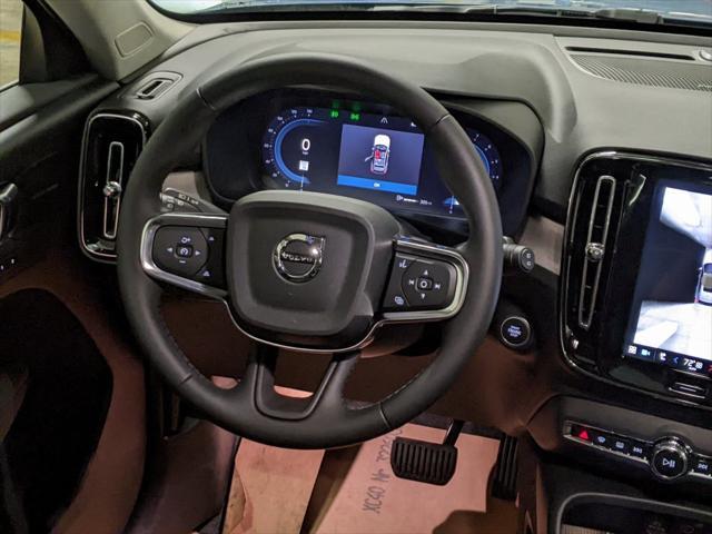 new 2025 Volvo XC40 car, priced at $51,565