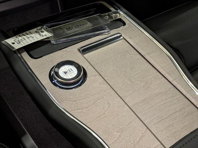 new 2025 Volvo EX90 car, priced at $86,436