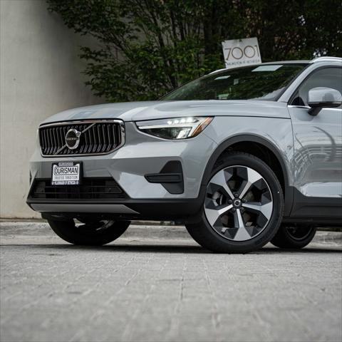 new 2025 Volvo XC40 car, priced at $46,035