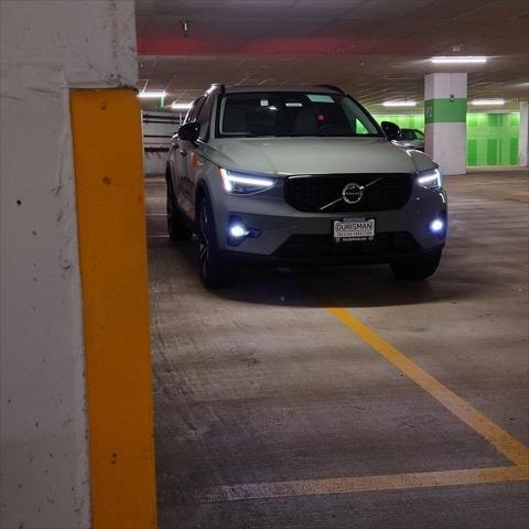 new 2025 Volvo XC40 car, priced at $49,810